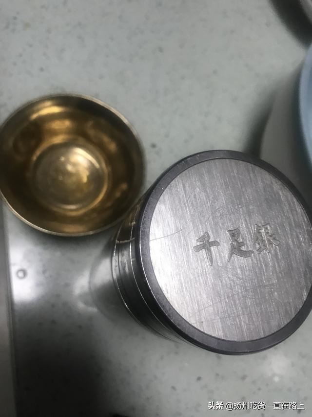 去云南旅游回来可以带什么特色产品送人啊？