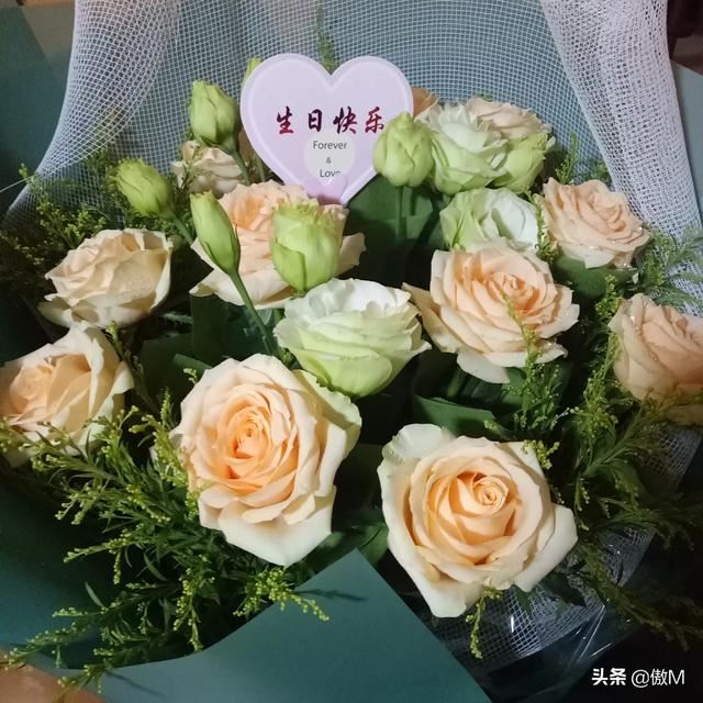 闺蜜结婚送礼物实用又显档次的可以送什么？