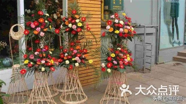 回答朋友汉堡店开发送什么礼物好?