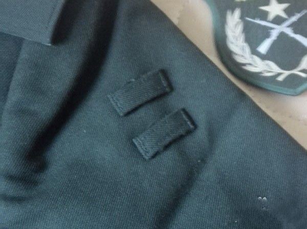 军礼服配饰穿戴方法？