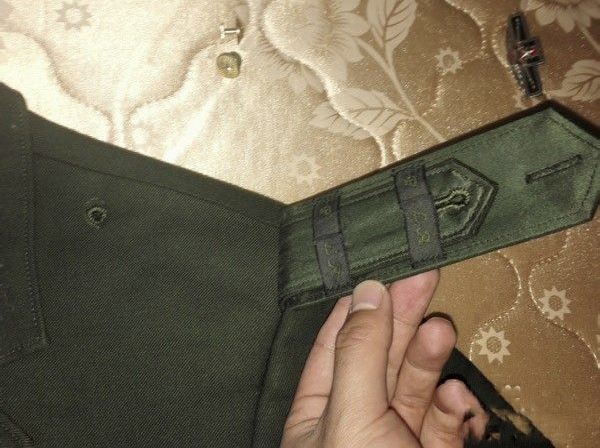 军礼服配饰穿戴方法？