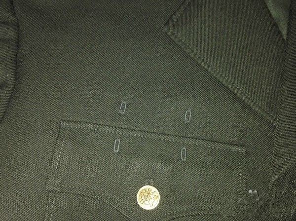 军礼服配饰穿戴方法？