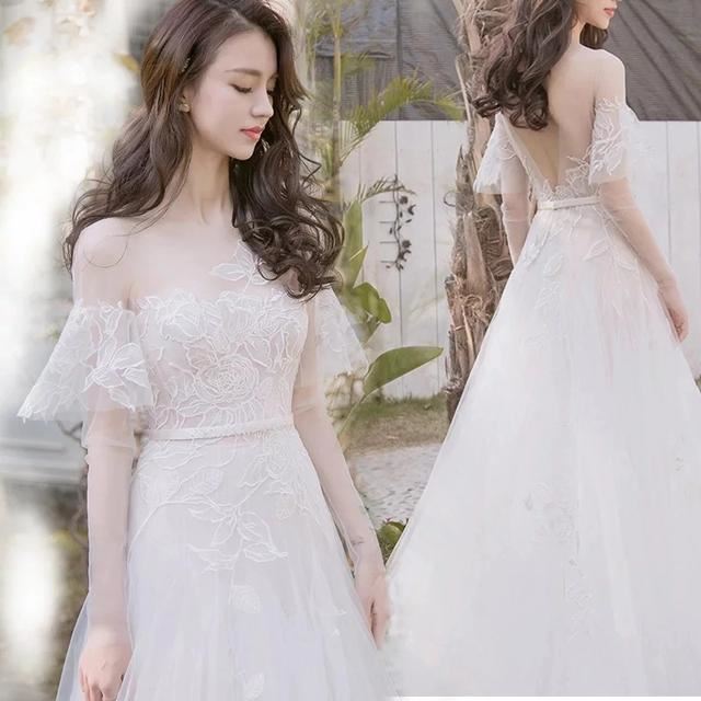 白色婚纱礼服该化怎样的妆容？