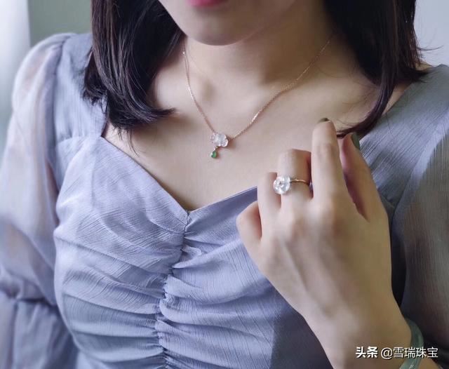四十几岁女人适合送什么生日礼物？