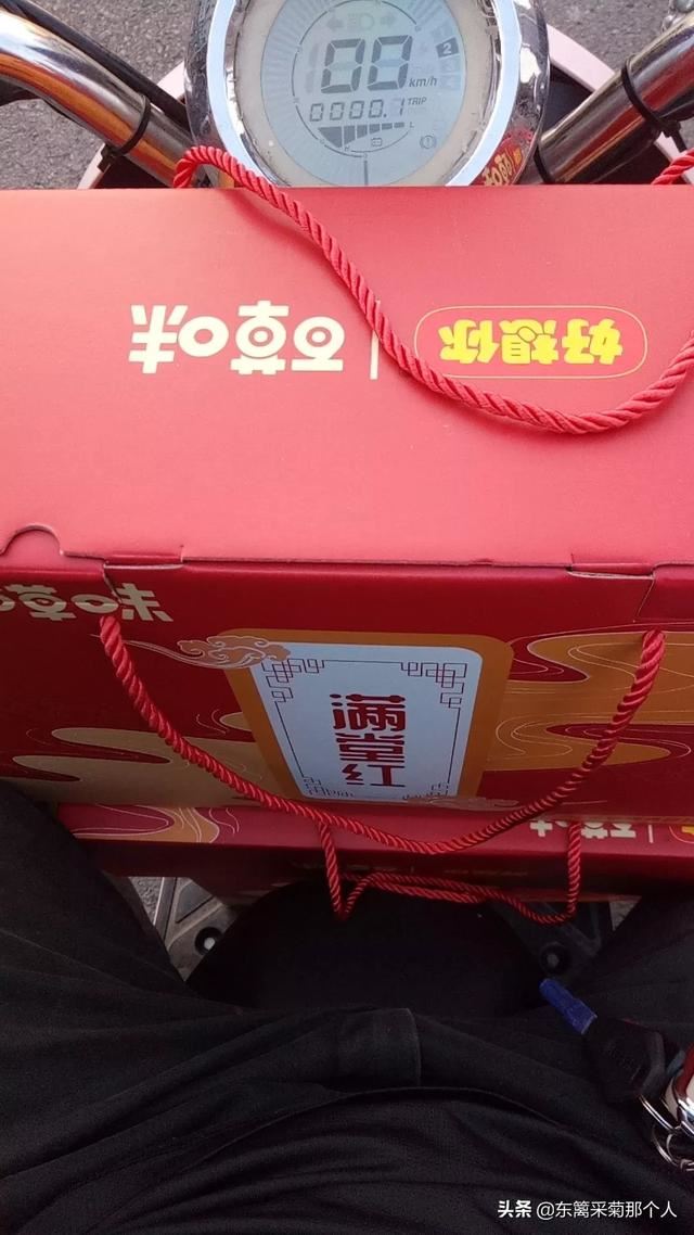 送礼品、河南有什么比较有特色的东西吗？